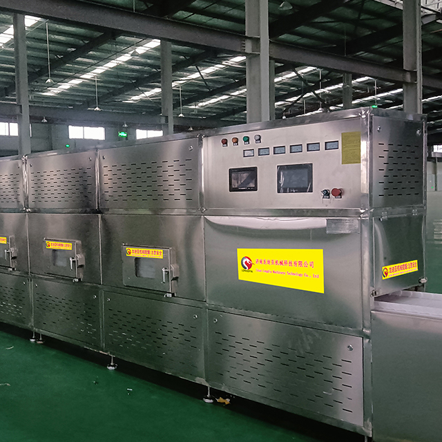 Locust microwave drying and sterilization equipment
