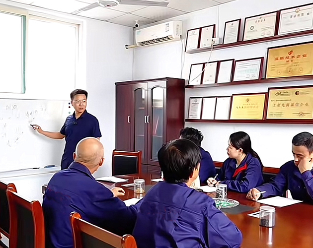 Vacuum microwave dryer team